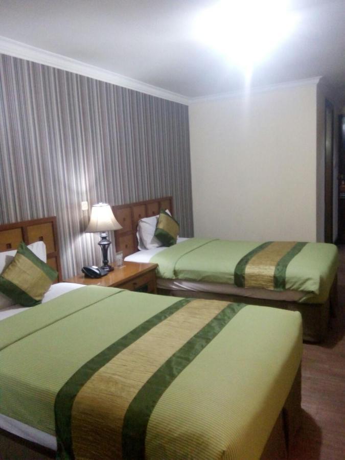 Bumi Sawunggaling Hotel Бандунг Екстер'єр фото