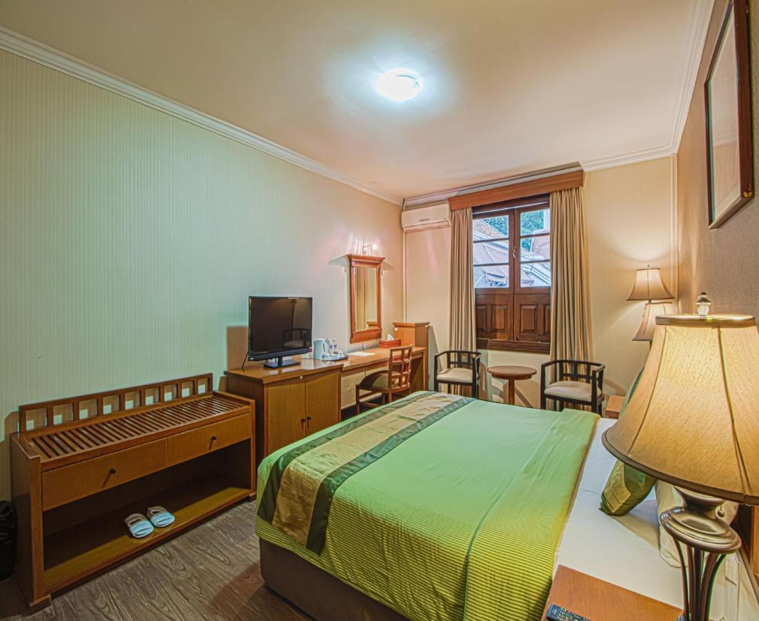Bumi Sawunggaling Hotel Бандунг Екстер'єр фото