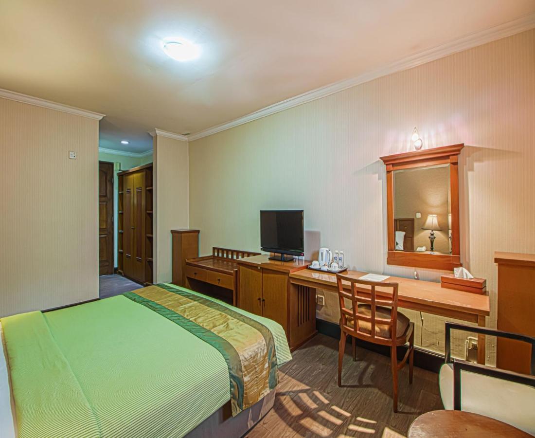 Bumi Sawunggaling Hotel Бандунг Екстер'єр фото
