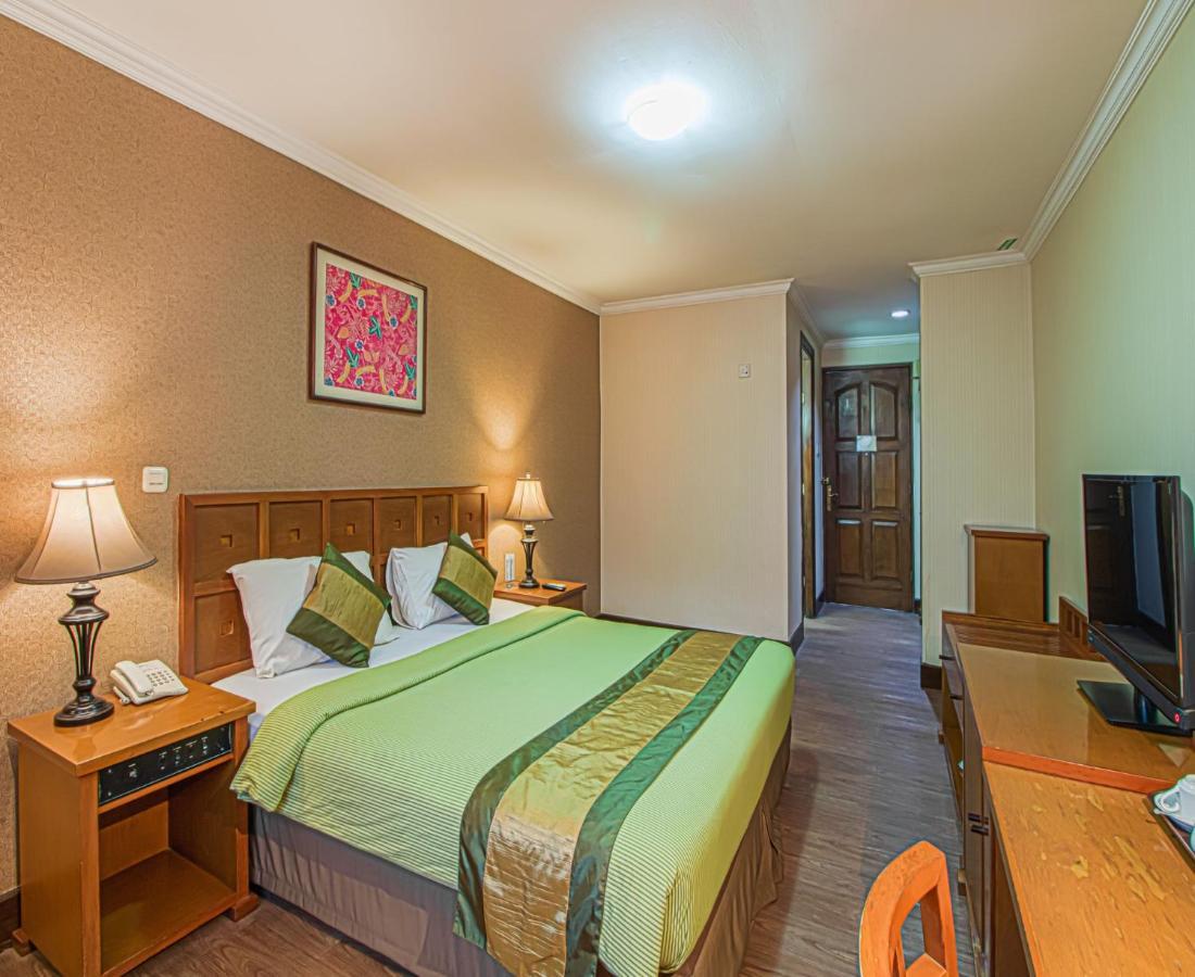 Bumi Sawunggaling Hotel Бандунг Екстер'єр фото