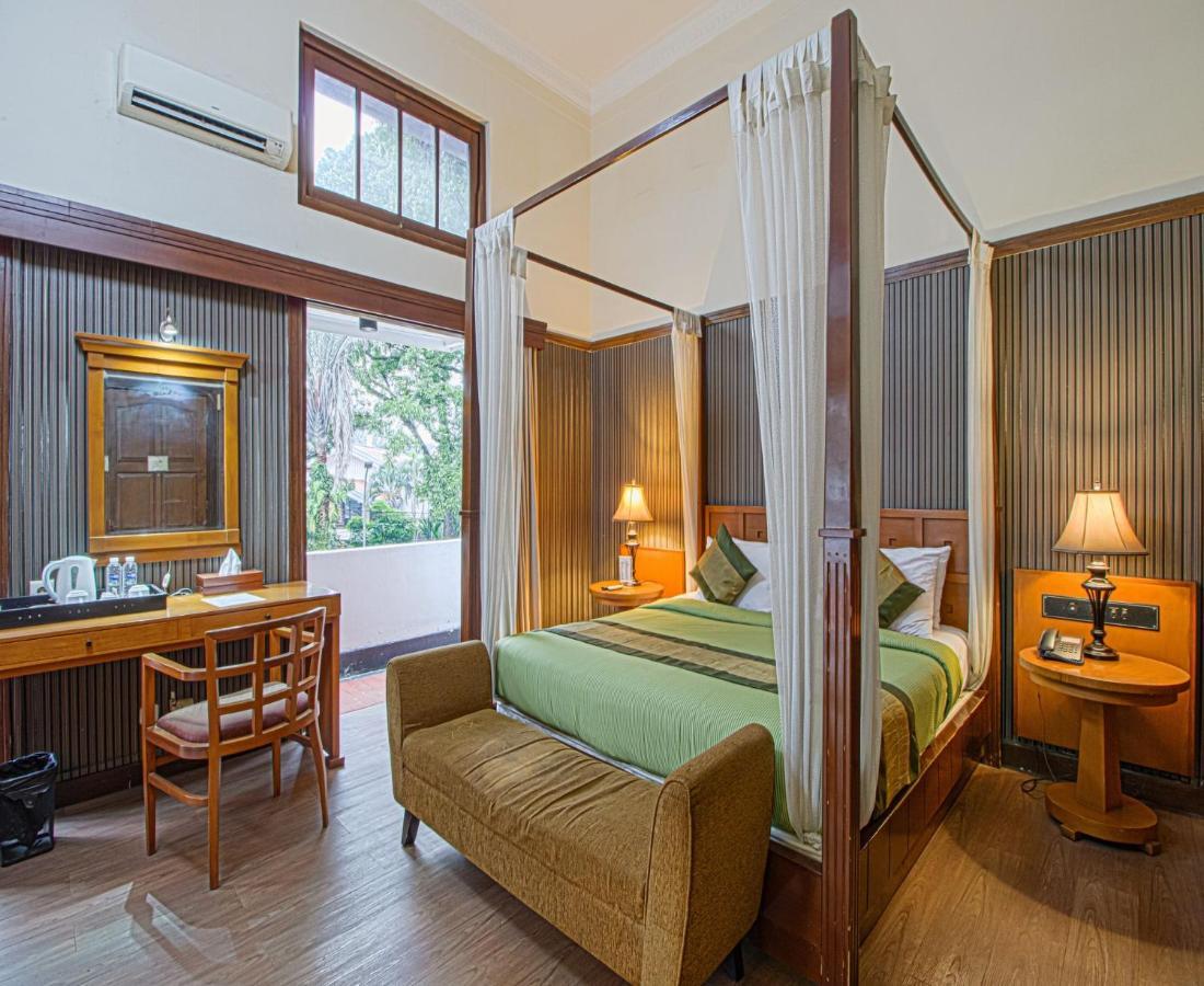 Bumi Sawunggaling Hotel Бандунг Екстер'єр фото